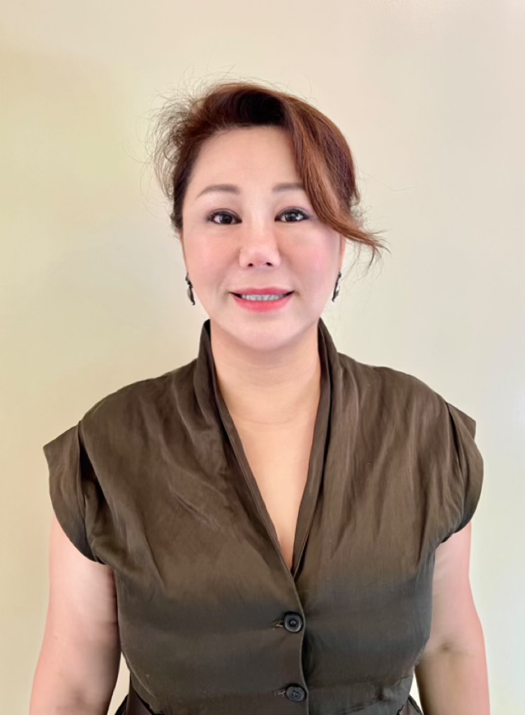 Selena Zeng